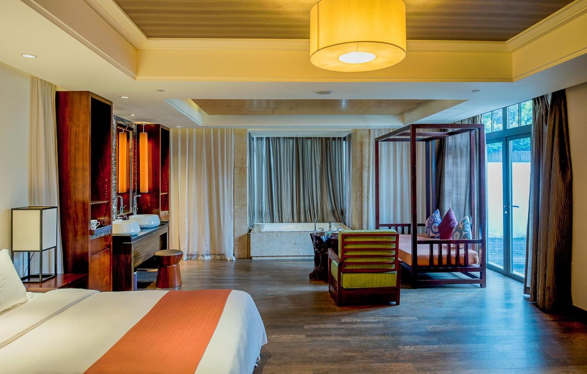 היפיי Holiday Inn Resort Chaohu Hot Spring By Ihg מראה חיצוני תמונה